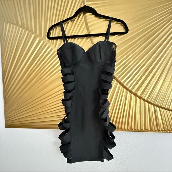 Superdown Women’s Black Cutout Body-Con Dress - Picture 1 of 7